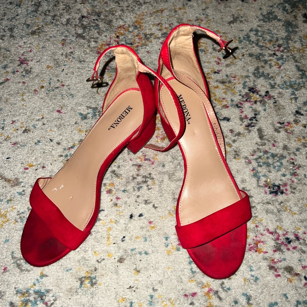 red platform heels - Picture 2 of 2
